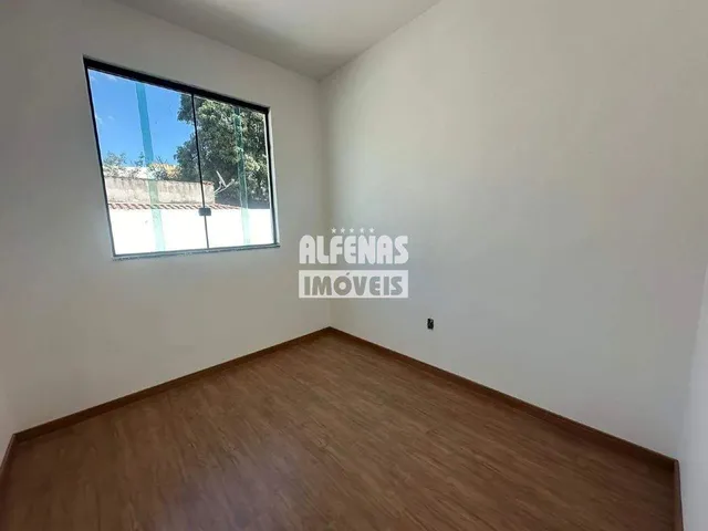 Imagem 11: Casa Geminada À Venda 3 Quartos no Bairro Icaivera