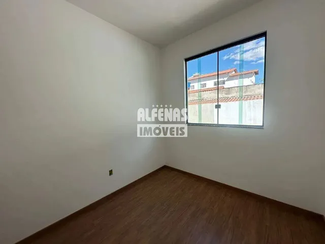 Imagem 5: Casa Geminada À Venda 3 Quartos no Bairro Icaivera