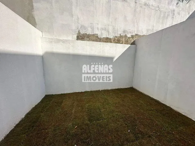 Imagem 13: Casa Geminada À Venda 3 Quartos no Bairro Icaivera