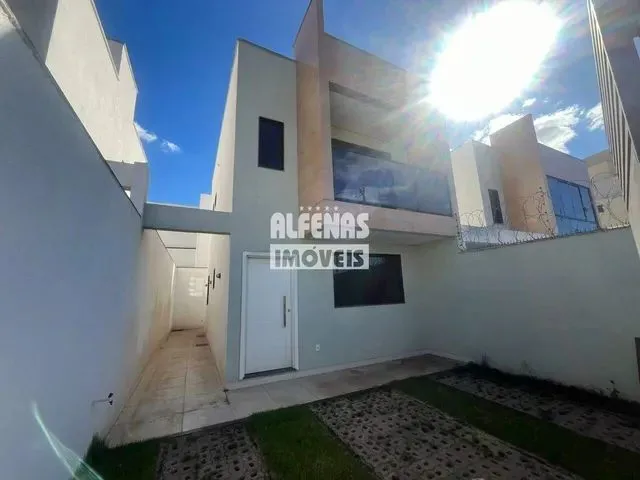 Imagem: Casa À Venda 3 Quartos no Bairro Masterville