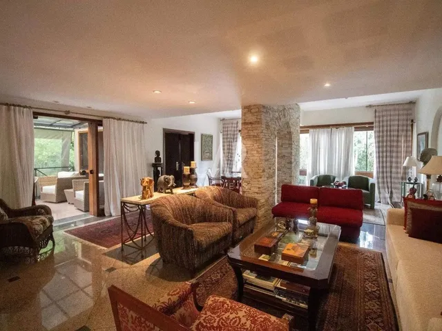 Imagem: Casa em Condomínio À Venda, 4 Quartos