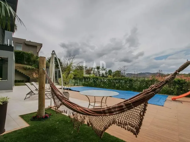 Imagem: Casa em Condomínio À Venda, 5 Quartos