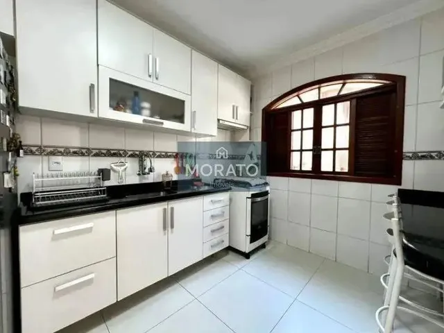 Imagem 6: Casa com Piscina 4 Quartos, 2 Suítes, 4 Vagas. Eldorado- Contagem