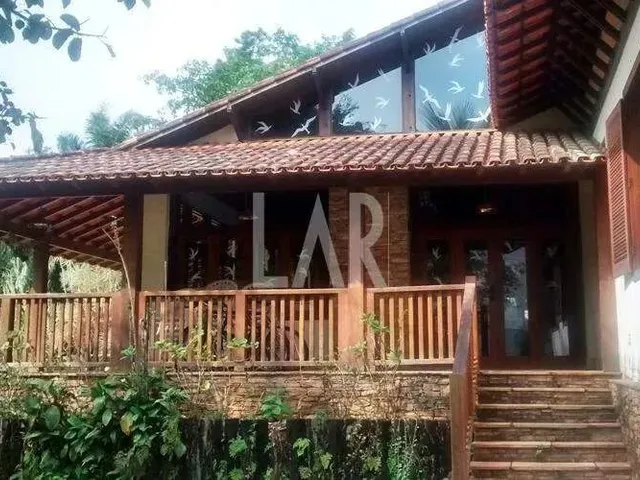 Imagem: Casa À Venda, 5 Quartos, 3 Suítes, 8 Vagas