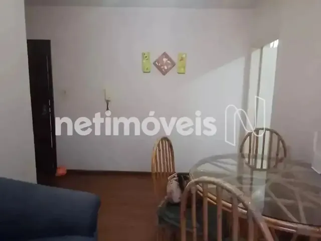 Imagem: Apartamento com Dois Quartos em Otima Localização