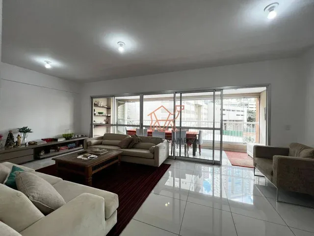 Imagem: Apartamento com 5 Quartos À Venda, 142