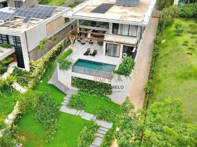 Imagem: Casa com 5 Dormitórios À Venda, 585 M²