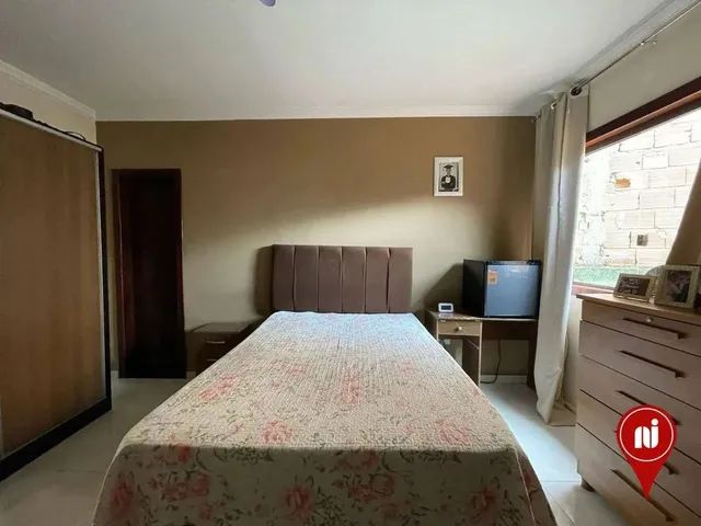 Imagem 3: Casa com 4 Dormitórios À Venda, 360 M² por R$ 990.000,00 - Lourdes - Brumadinho/Mg