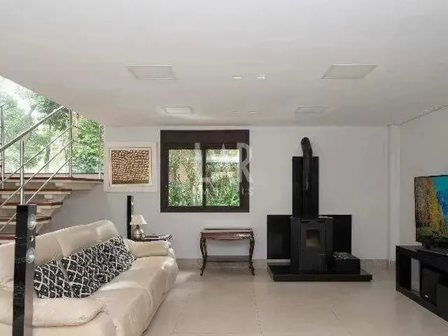 Imagem: Bela Casa a Venda no Retiro do Chalé