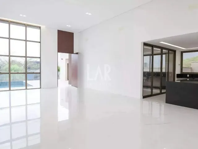 Imagem: Casa em Condomínio À Venda, 4 Quartos