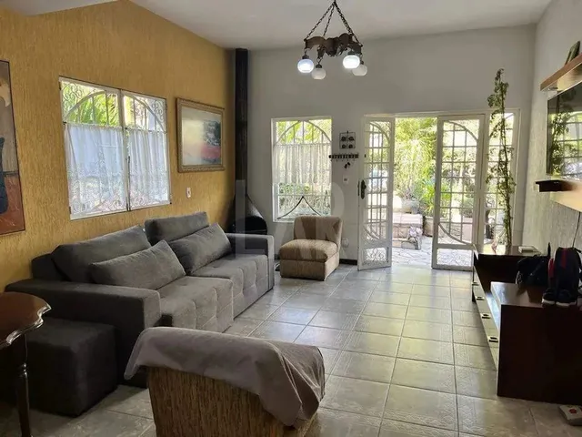 Imagem: Casa em Condomínio À Venda, 4 Quartos