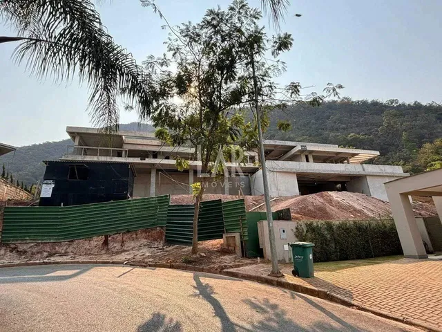 Imagem: Casa em Condomínio À Venda, 4 Quartos