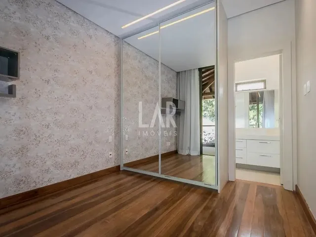 Imagem 2: Casa em Condomínio À Venda, 4 Quartos, 2 Suítes, 4 Vagas, Quintas do Sol - Nova Lima/Mg