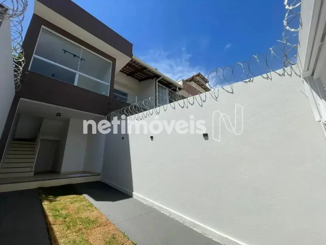 Imagem: Casa Geminada de 3 Quartos com Suíte a
