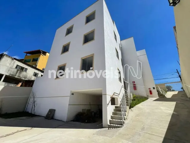 Imagem: Apartamento de 2 Quartos com Área Privativa