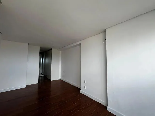 Imagem 10: Apartamento para Venda em Nova Lima, Jardim das Mangabeiras, 4 Dormitórios, 4 Suítes, 5