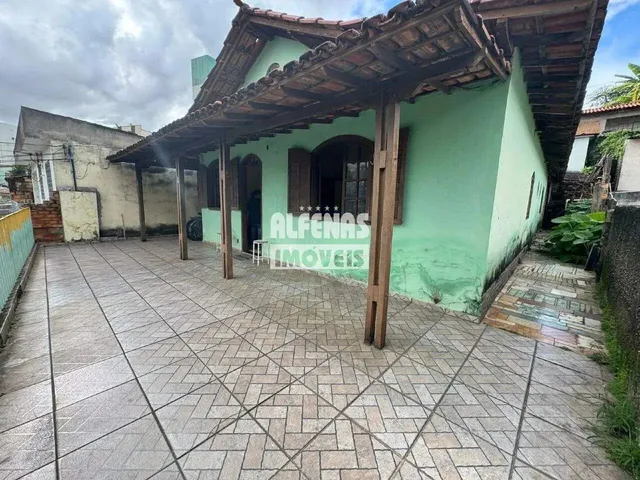 Imagem: Ótima Oportunidade! Casa Ampla com Loja