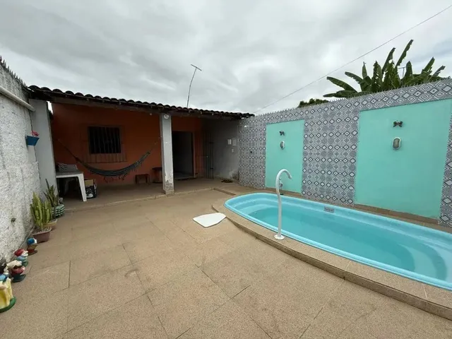 Imagem: Venda Casa com Piscina e Três Quartos
