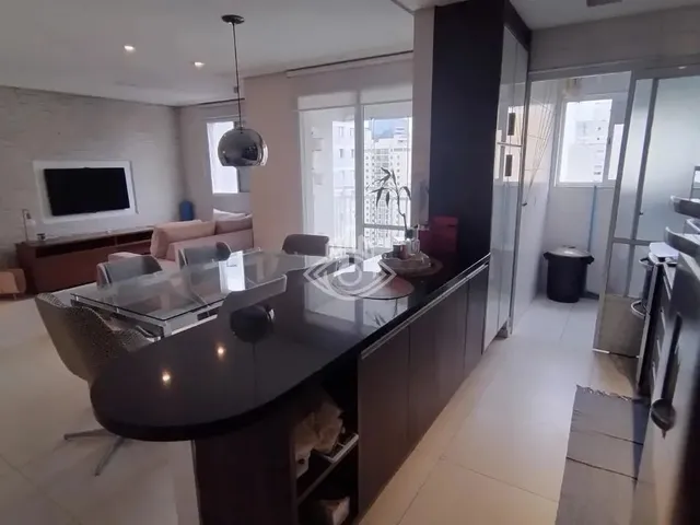 Imagem: Apartamento À Venda e Locação na Rua