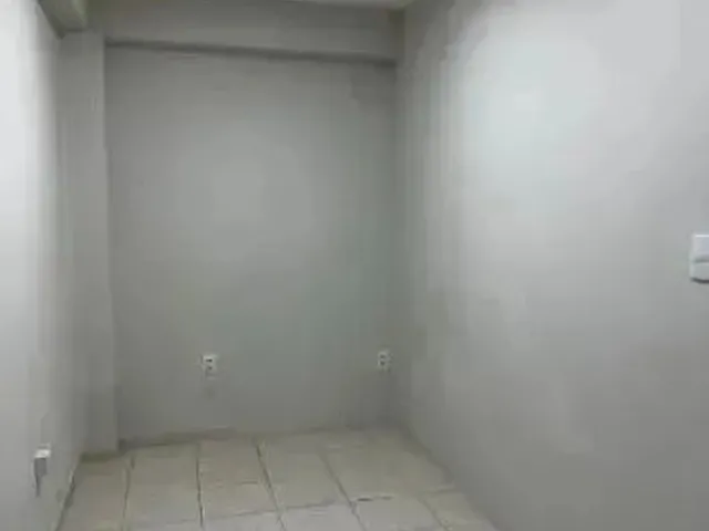 Imagem 5: Casa Espaçosa com 3 Quartos, Grande Área Externa e 4 Vagas no Poço da Panela