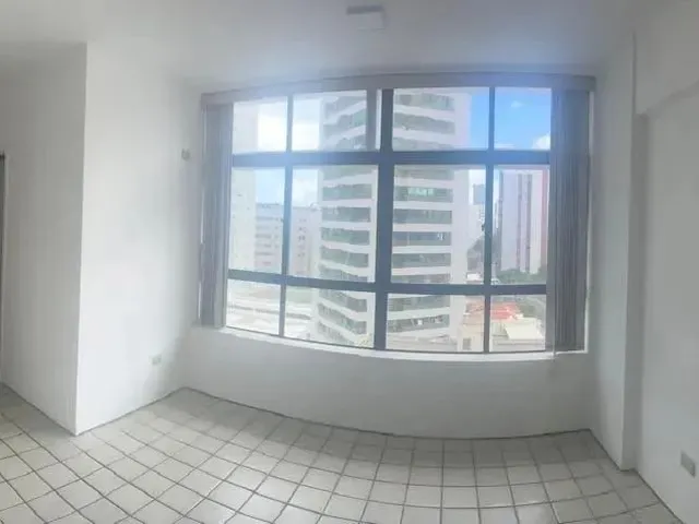 Imagem: O studio possui 1 Dormitório, 1 Banheiro, 1 Vaga na