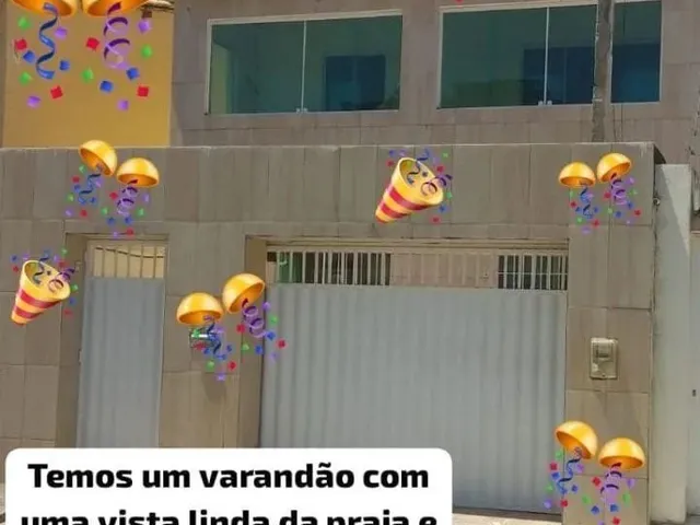 Imagem: A casa possui 4 Dormitórios, 2 Banheiros, Acomodam 15