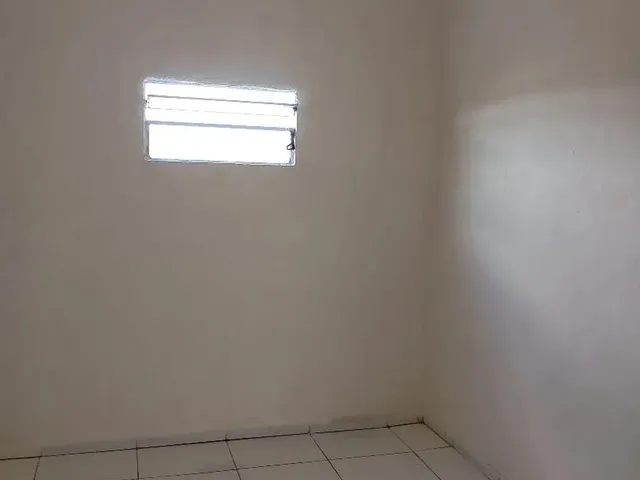 Imagem 6: Aluga-Se Casa Incluso Água e Energia