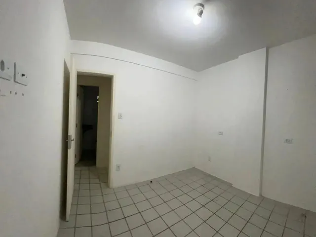 Imagem 3: Imóvel para Aluguel Possui 70 Metros Quadrados com 3 Quartos em Torre - Recife - Pe