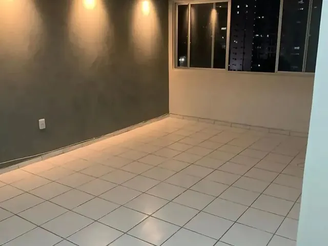Imagem: O apartamento possui 2 Dormitórios, 1 Suíte, 3 Banheiros,