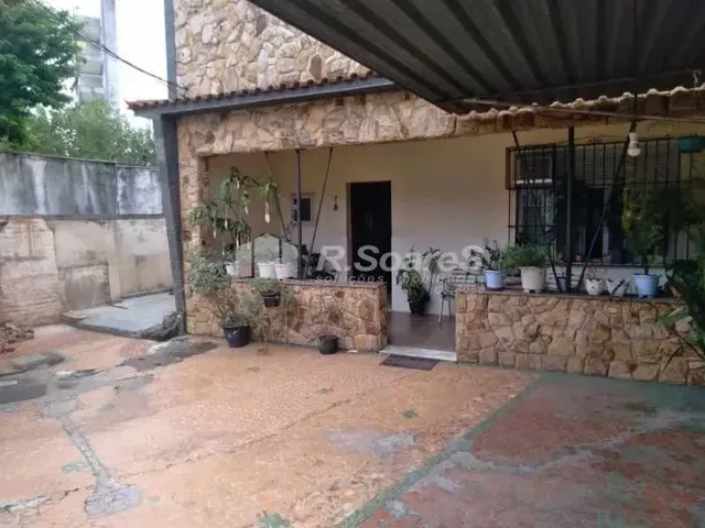 Imagem: Casa de Rua / Residencial / Vila Valqueire