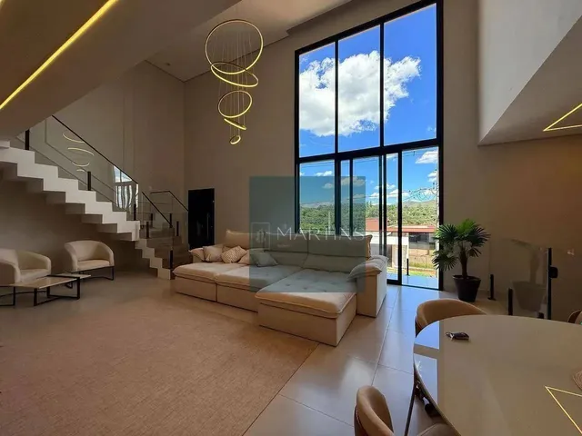 Imagem: Casa com 3 Dormitórios À Venda, 245 M²