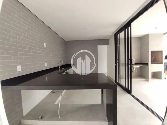 Imagem: Casa a Venda com 3 Suítes - Residencial