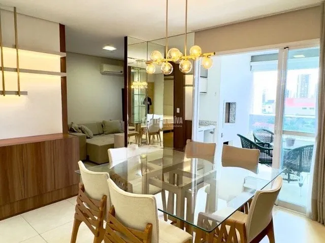 Imagem: O apartamento possui 5 Dormitórios, 1 Suíte, 1 Banheiro,
