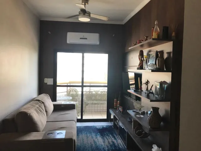 Imagem: O apartamento possui 2 Dormitórios, 2 Banheiros, 1 Vaga na