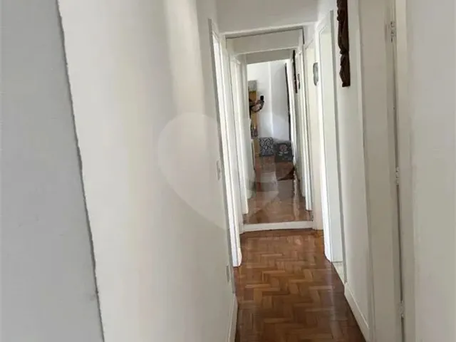 Imagem 2: Apartamento com 3 Quartos À Venda em Centro - Es