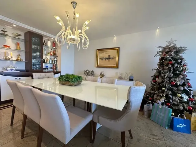 Imagem 10: Imóvel para Venda com 240 Metros Quadrados com 4 Quartos em Mata da Praia - Vitória - Es