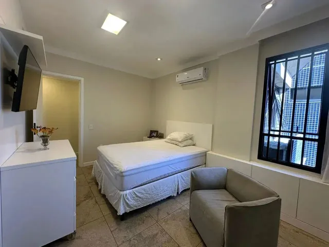Imagem 15: Imóvel para Venda com 240 Metros Quadrados com 4 Quartos em Mata da Praia - Vitória - Es