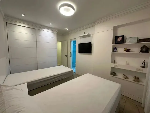 Imagem 6: Imóvel para Venda com 240 Metros Quadrados com 4 Quartos em Mata da Praia - Vitória - Es