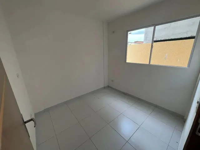 Imagem 7: Imóvel para Venda com 54 Metros Quadrados com 2 Quartos em Jardim Caetés - Abreu e Lima