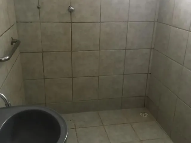 Imagem 10: Ótimas 03 Casas Sendo 01 Casa no Térreo e 02 Casas no 01 Andar,...