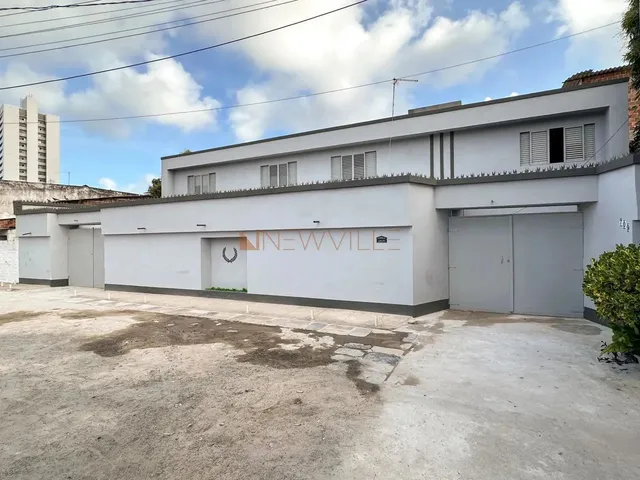 Imagem: Casa com 460M² 5 Quartos Piscina e 6 Vagas