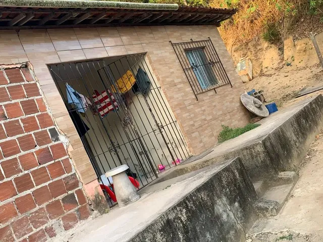 Imagem: Casa Terreno com Base Feita