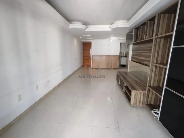 Imagem: O apartamento possui 3 Dormitórios, 1 Suíte, 3 Banheiros,