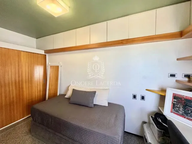 Imagem 2: Excelente Apartamento para Venda com 165M² com 4 Quartos 2 Suites em Candeias
