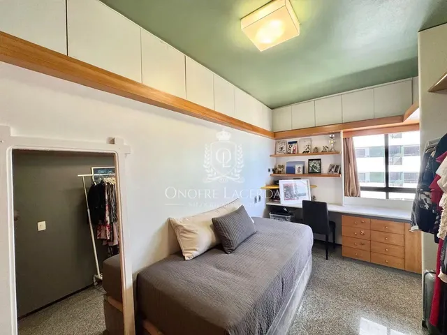 Imagem 9: Excelente Apartamento para Venda com 165M² com 4 Quartos 2 Suites em Candeias