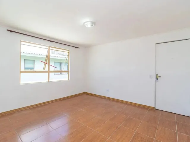 Imagem 6: Apartamento de 2 Quartos no Bairro Campo Comprido