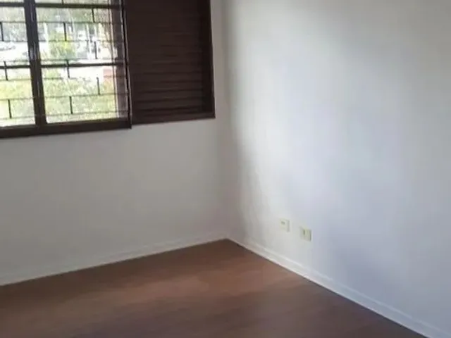 Imagem 7: Alugo Ap 2 Quartos e 1 Vaga Garagem Próximo Ao Batel