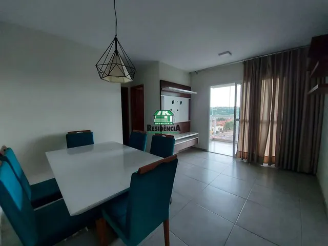 Imagem: O apartamento possui 2 Dormitórios, 1 Banheiro, 1 Vaga na
