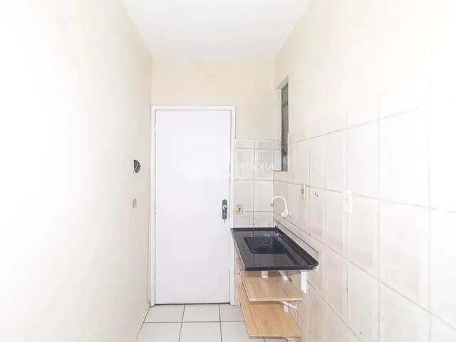 Imagem 3: Imóvel para Aluguel com 20 Metros Quadrados com 1 Quarto em Centro Histórico - Porto
