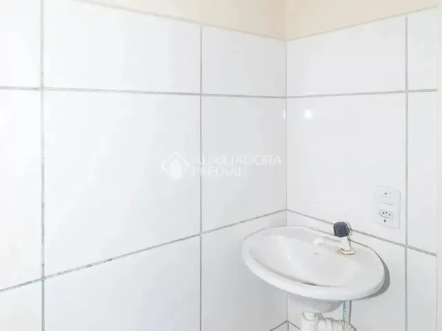 Imagem 13: Imóvel para Aluguel com 20 Metros Quadrados com 1 Quarto em Centro Histórico - Porto